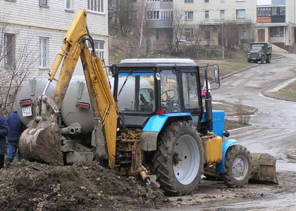 Экскаватор мтз 82 в коммунальном хозяйстве 