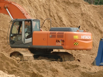 Надежный Hitachi zx330