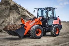 Компактные погрузчики R530 и R630 - новинки от компании Kubota 